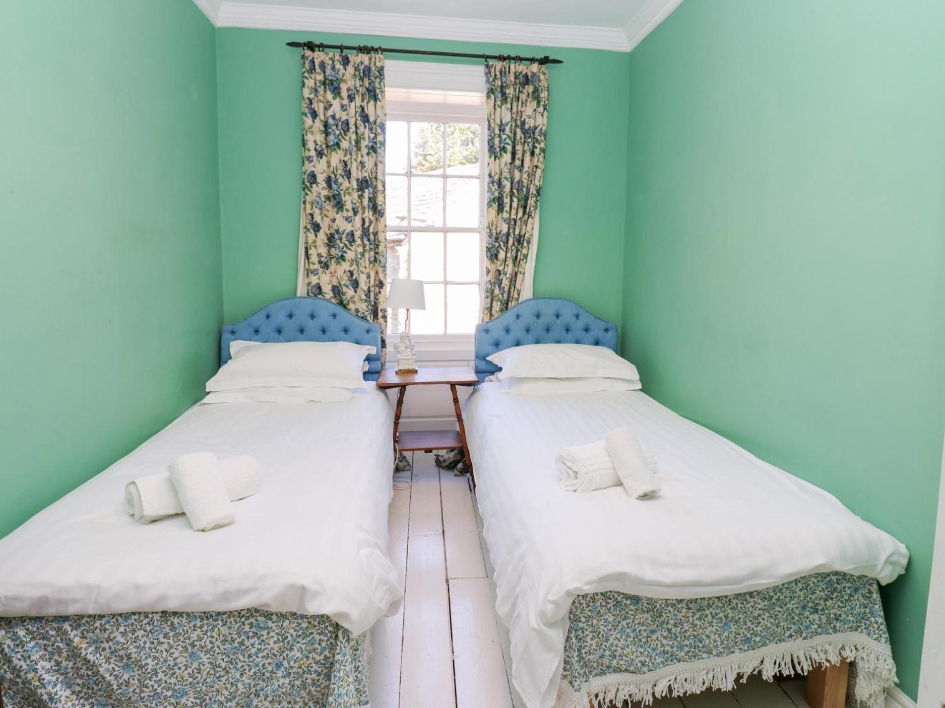 Flanders Hall West Burton Экстерьер фото