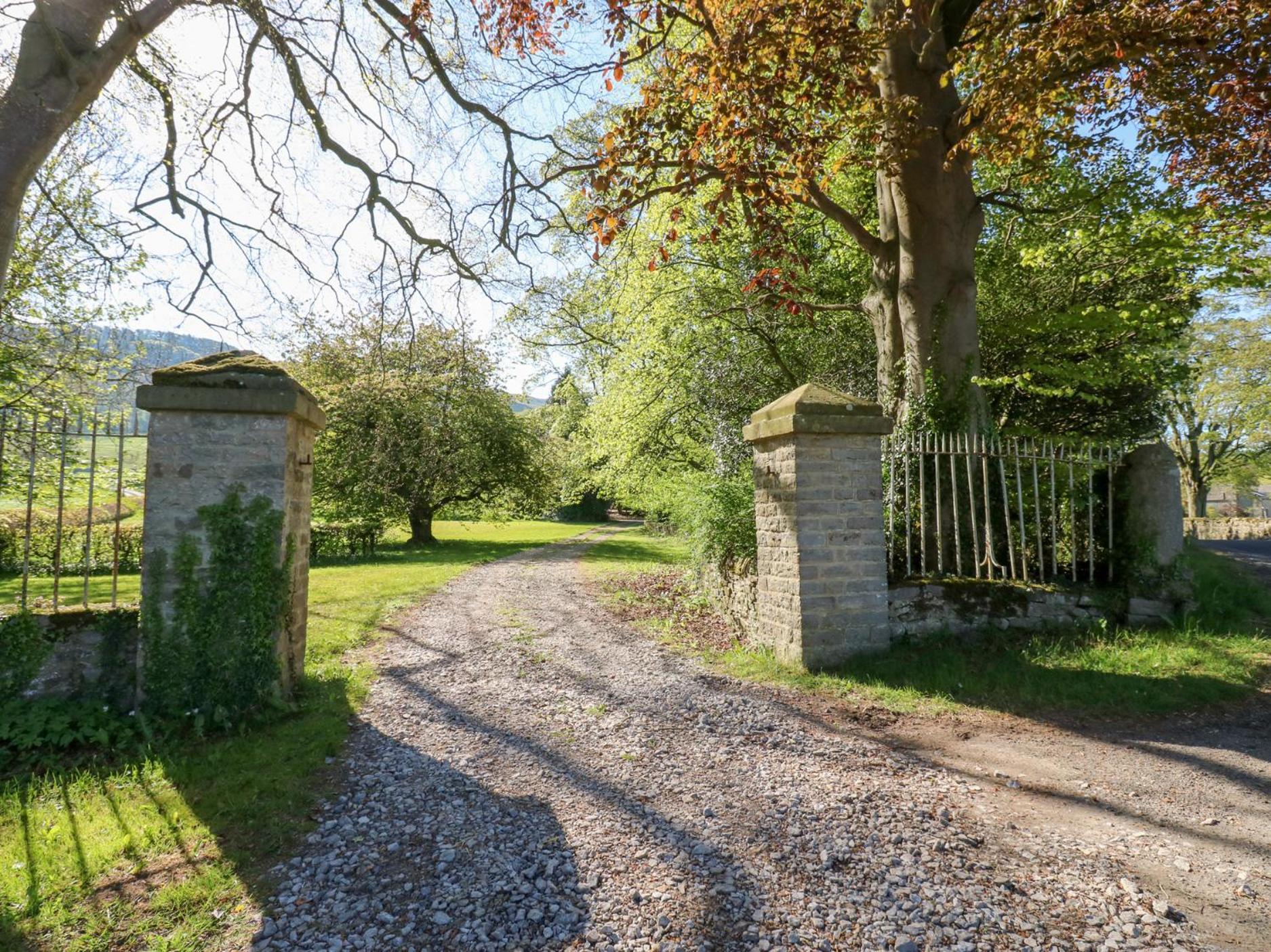 Flanders Hall West Burton Экстерьер фото